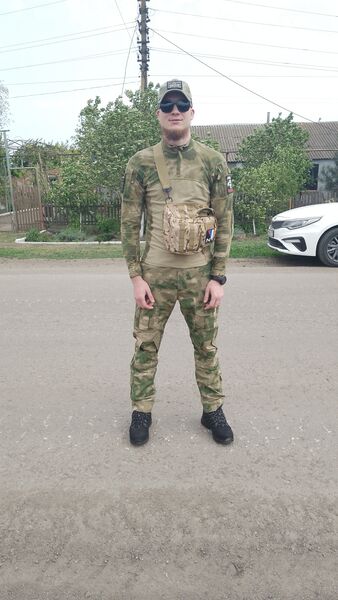  ,   Nikolay, 25 ,   