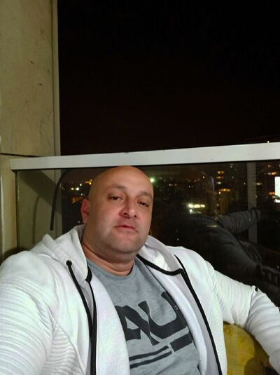  Holon,   , 42 ,   ,   , c 