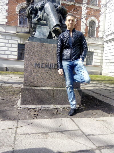  -,   Artur, 49 ,   ,   , c 