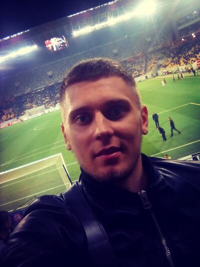 ,   Sergei, 31 ,   ,   , c 