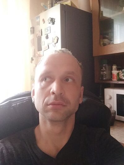  ,   Valdas, 38 ,   ,   