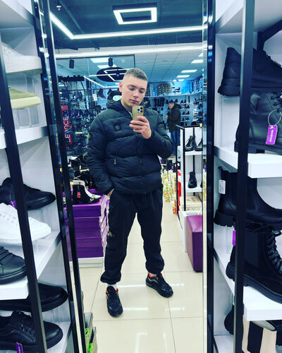  Langenbach,   Sergiu, 20 ,   ,   