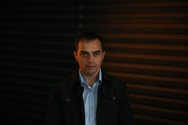  --,   , 38 ,   c 
