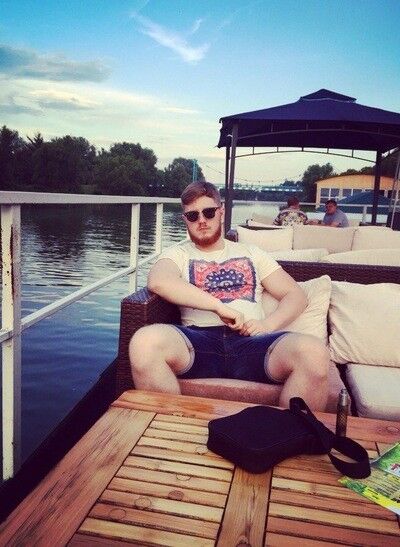  ,   Viktor, 31 ,   ,   , c 