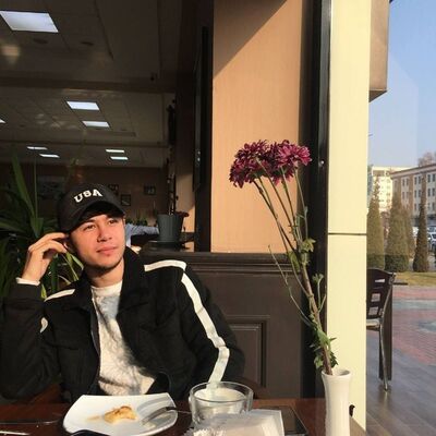  ,   Ali, 27 ,  