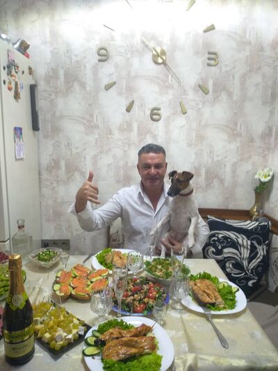  ,   Martin, 54 ,   c 
