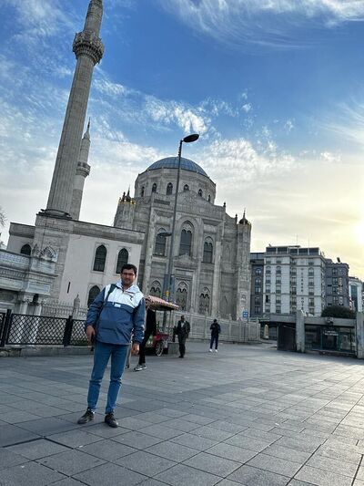  Bedford Hills,   Ishim, 37 ,   ,   