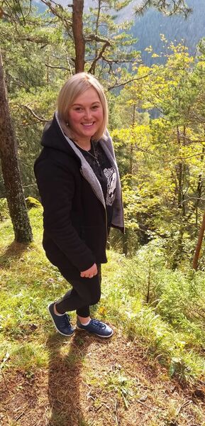  Velicna,   Alina, 32 ,     , c 