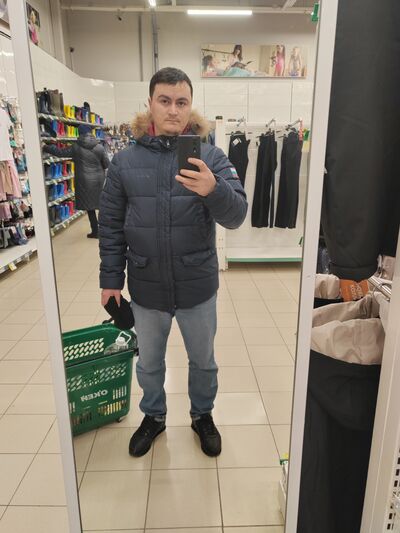  ,   Jamik, 33 ,   ,   