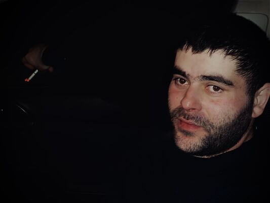  ,   Irakli, 32 ,   ,   , c 