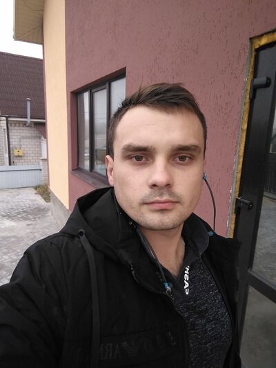  ,   Leonid, 25 ,   ,   