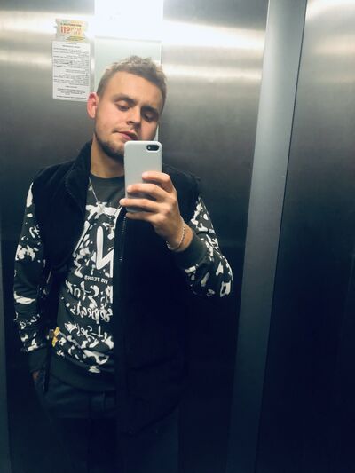  ,   Volodya, 26 ,   ,   
