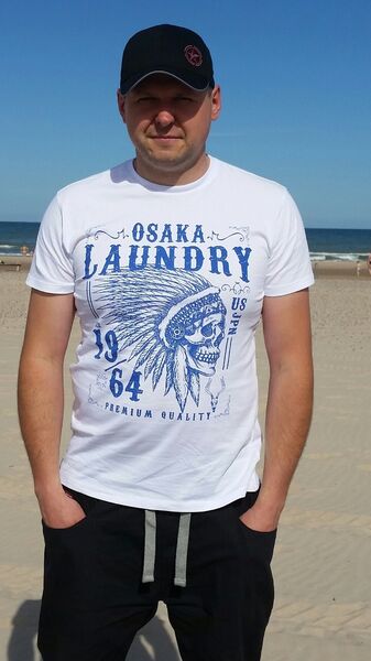  ,   Aleks, 39 ,   