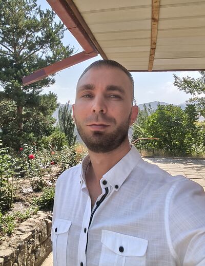  ,   Romeo, 32 ,   ,   , c , 