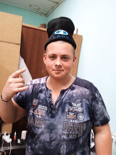  ,   Maksim, 25 ,   ,   