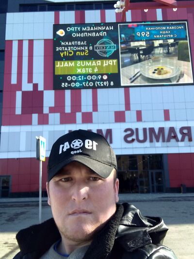  ,   Rustam, 35 ,   ,   