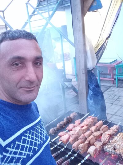  ,   Vahan, 39 ,   ,   