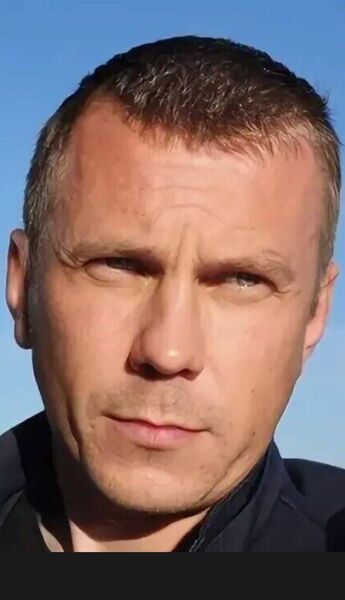  ,   Vlad, 42 ,   ,   