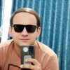  ,  Komron, 24