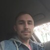  ,  Den, 32