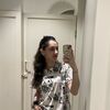  ,  Yana, 24