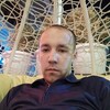  ,  Zarrux, 32