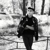  ,  Azizbek, 24