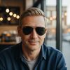  ,  Max, 42